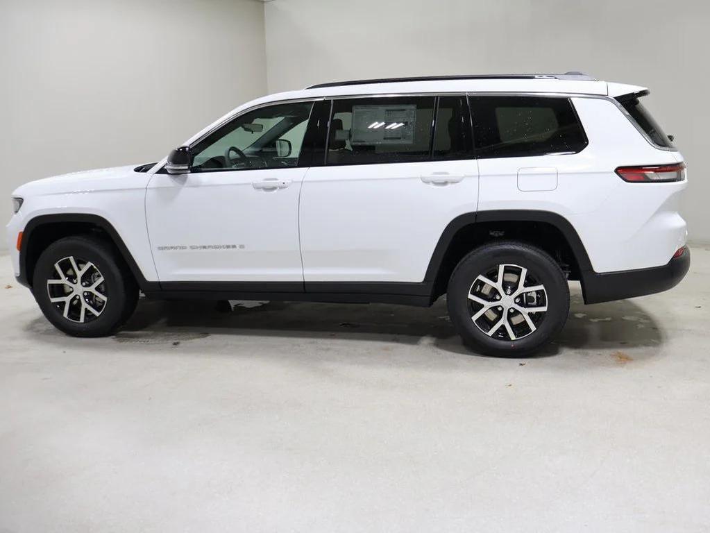 new 2025 Jeep Grand Cherokee L car, priced at $46,400