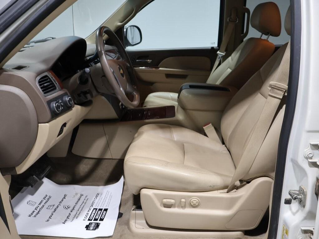 used 2013 Chevrolet Avalanche car, priced at $11,500