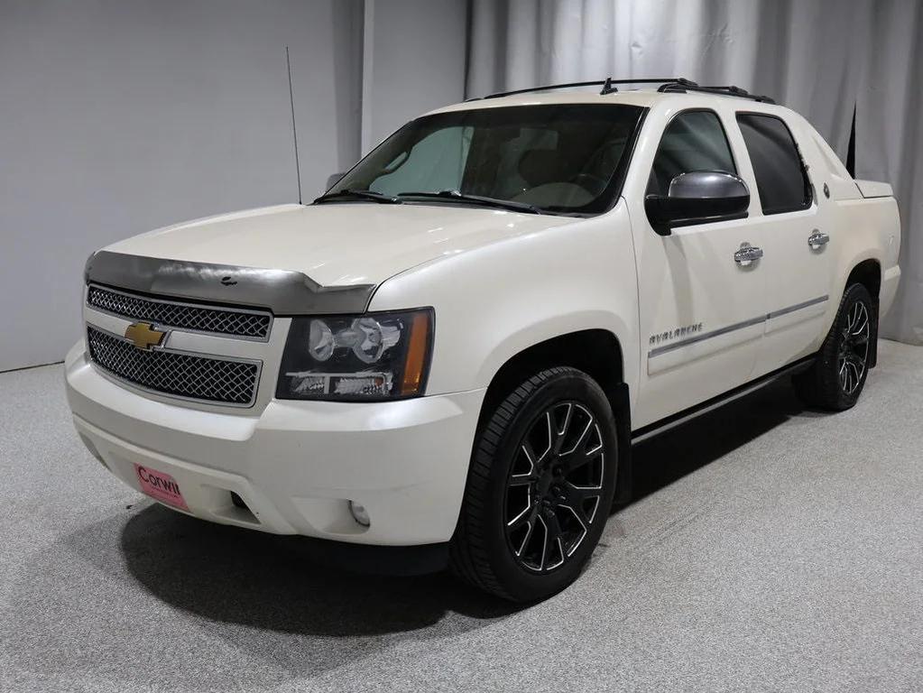 used 2013 Chevrolet Avalanche car, priced at $11,500