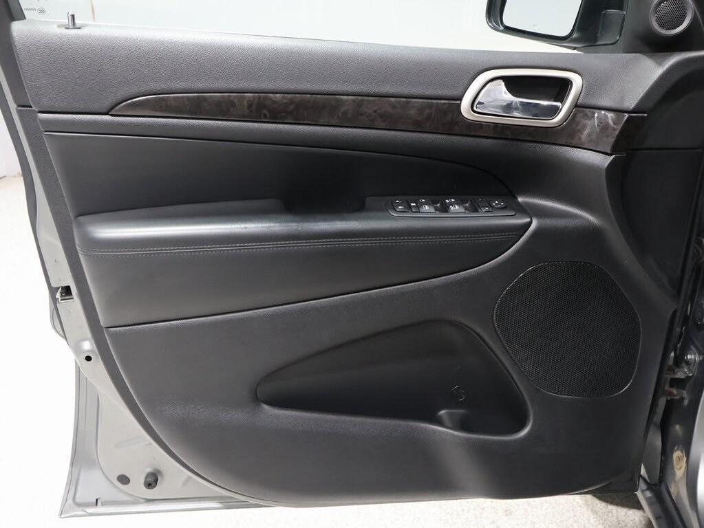 used 2012 Jeep Grand Cherokee car, priced at $9,500