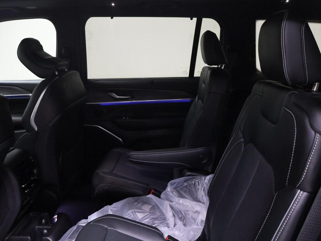 new 2025 Jeep Grand Cherokee L car, priced at $68,725
