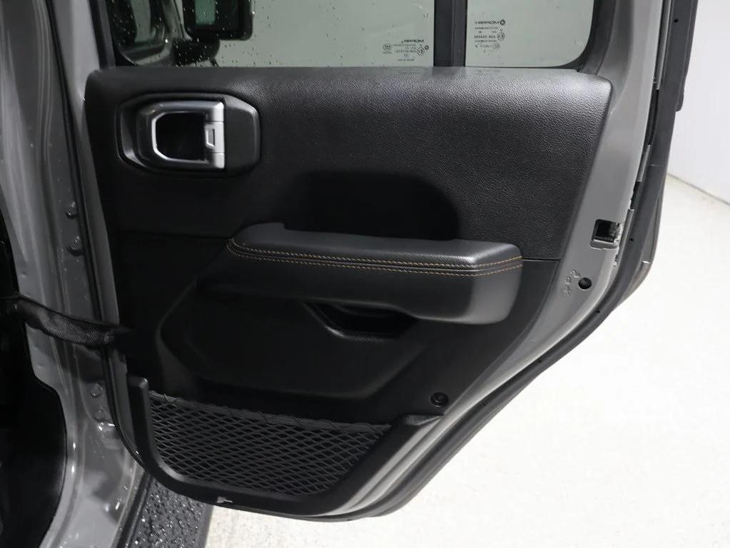 used 2023 Jeep Gladiator car, priced at $33,333