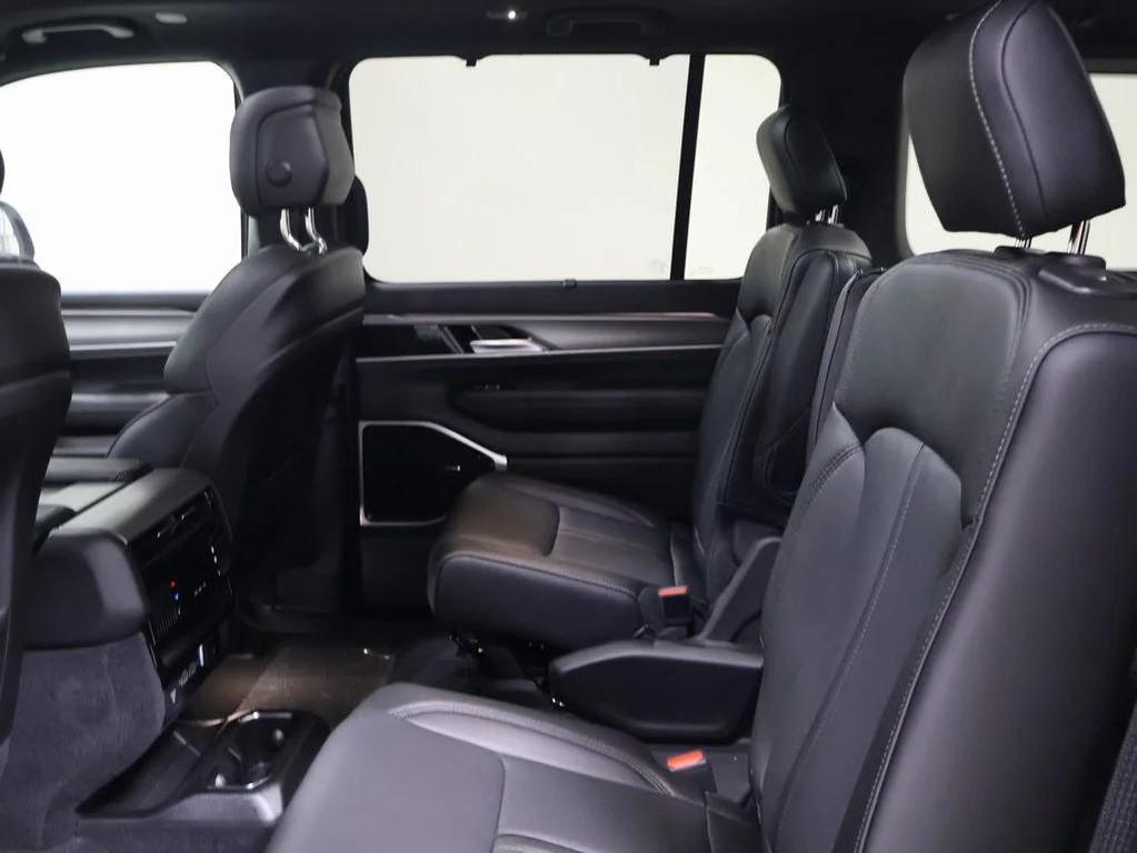 new 2025 Jeep Wagoneer car, priced at $78,326