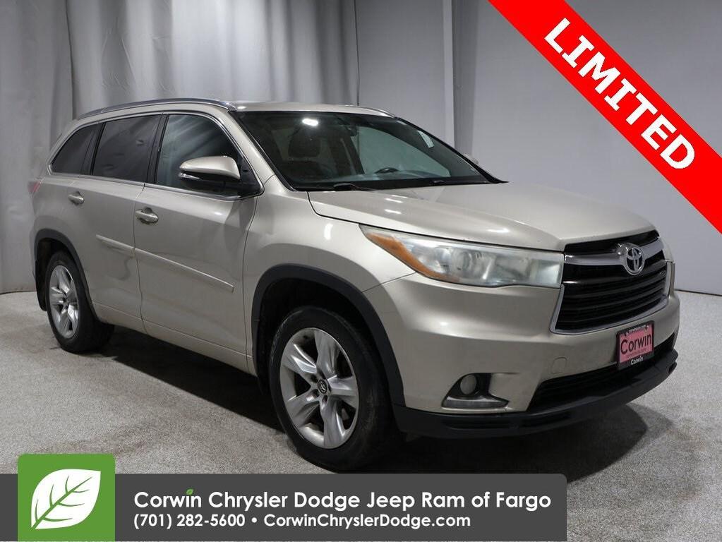 used 2016 Toyota Highlander car, priced at $10,692