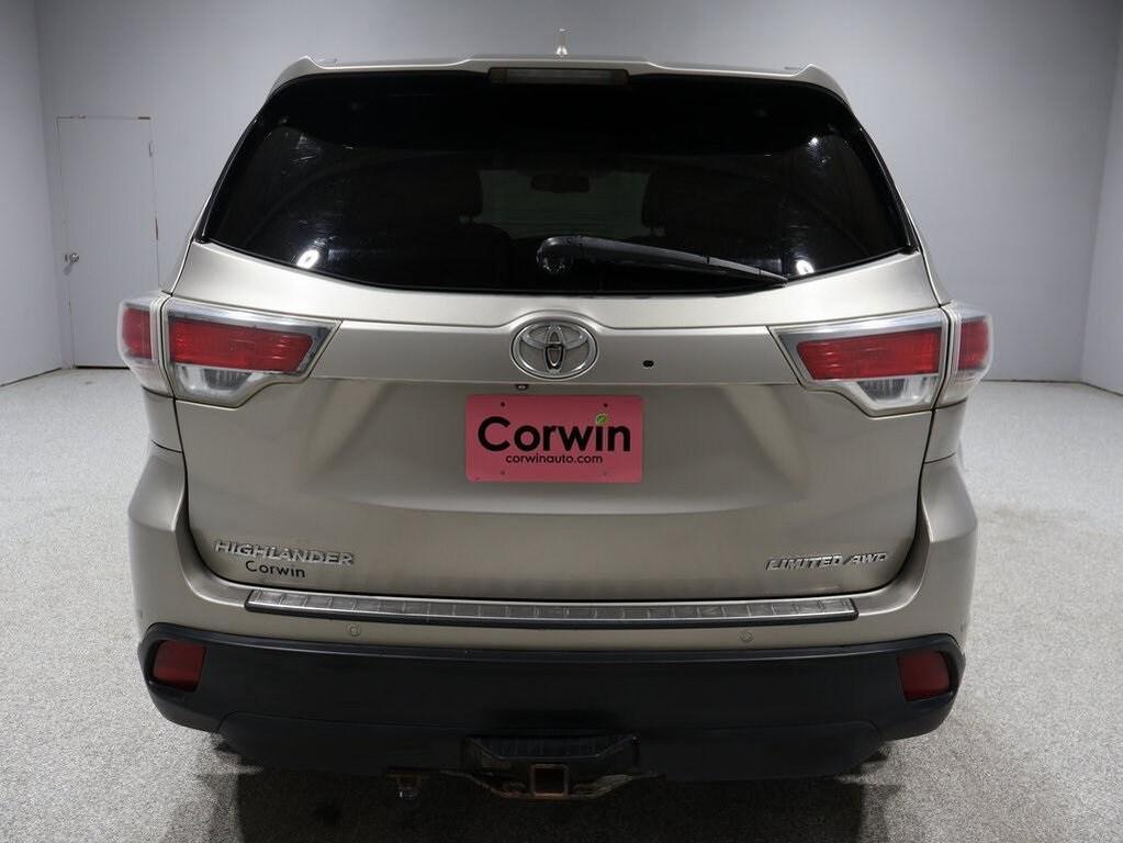 used 2016 Toyota Highlander car, priced at $10,692