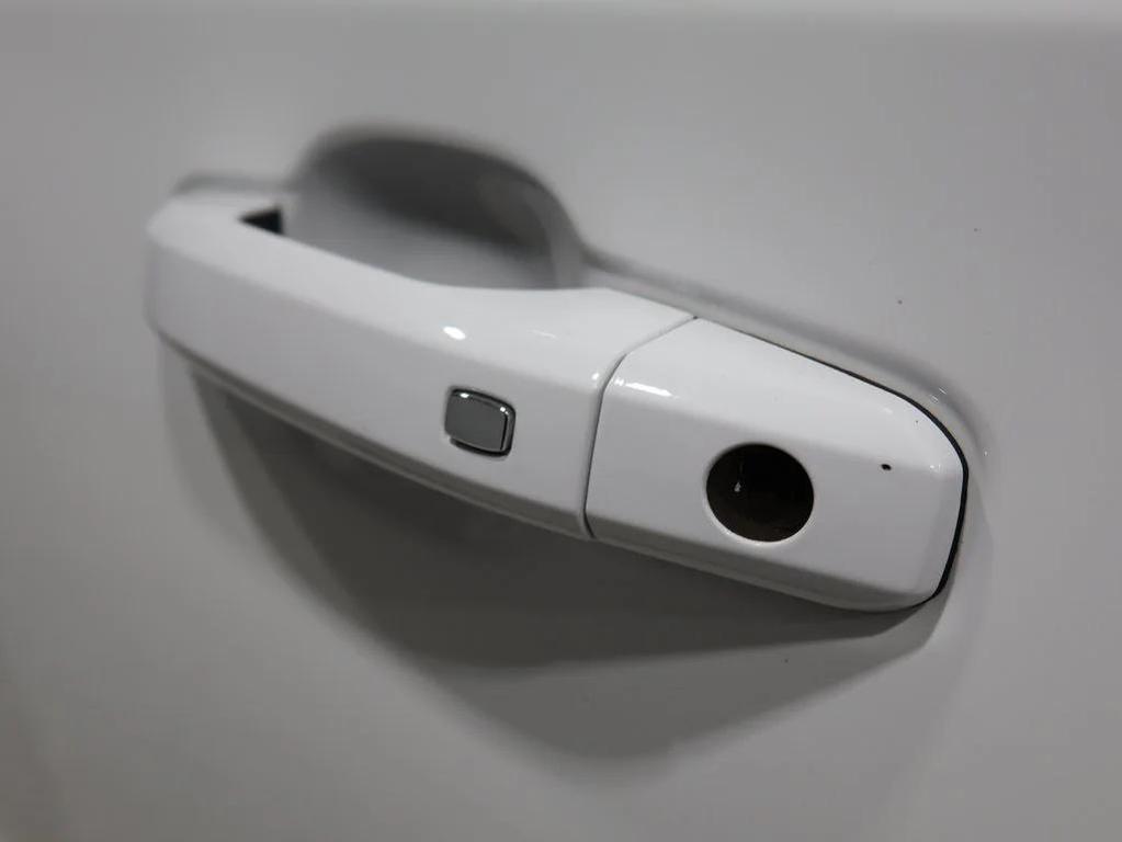 used 2023 Chevrolet Silverado 1500 car, priced at $32,998