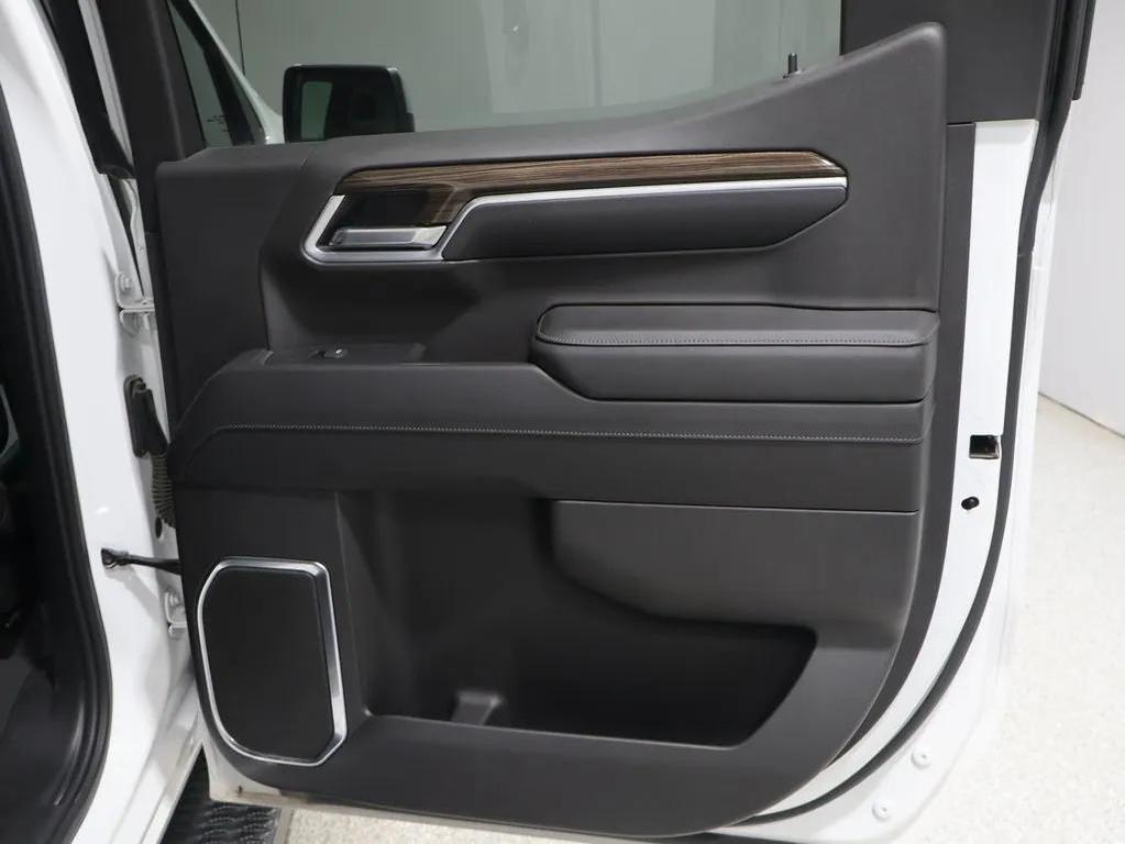 used 2023 Chevrolet Silverado 1500 car, priced at $32,998