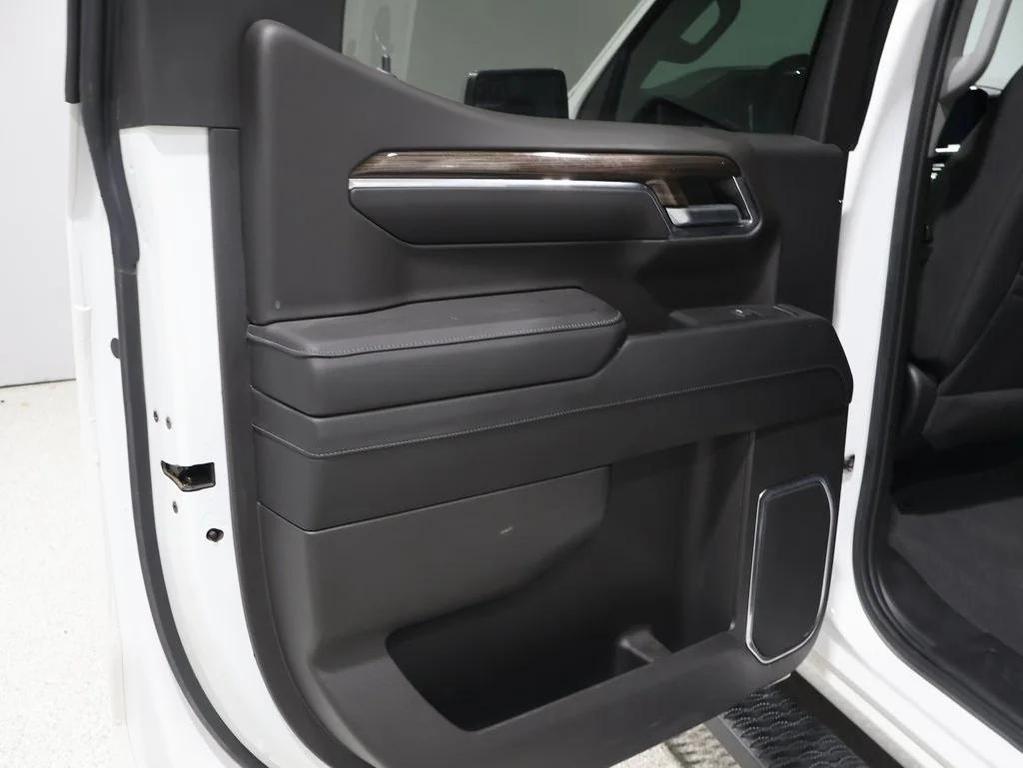 used 2023 Chevrolet Silverado 1500 car, priced at $32,998