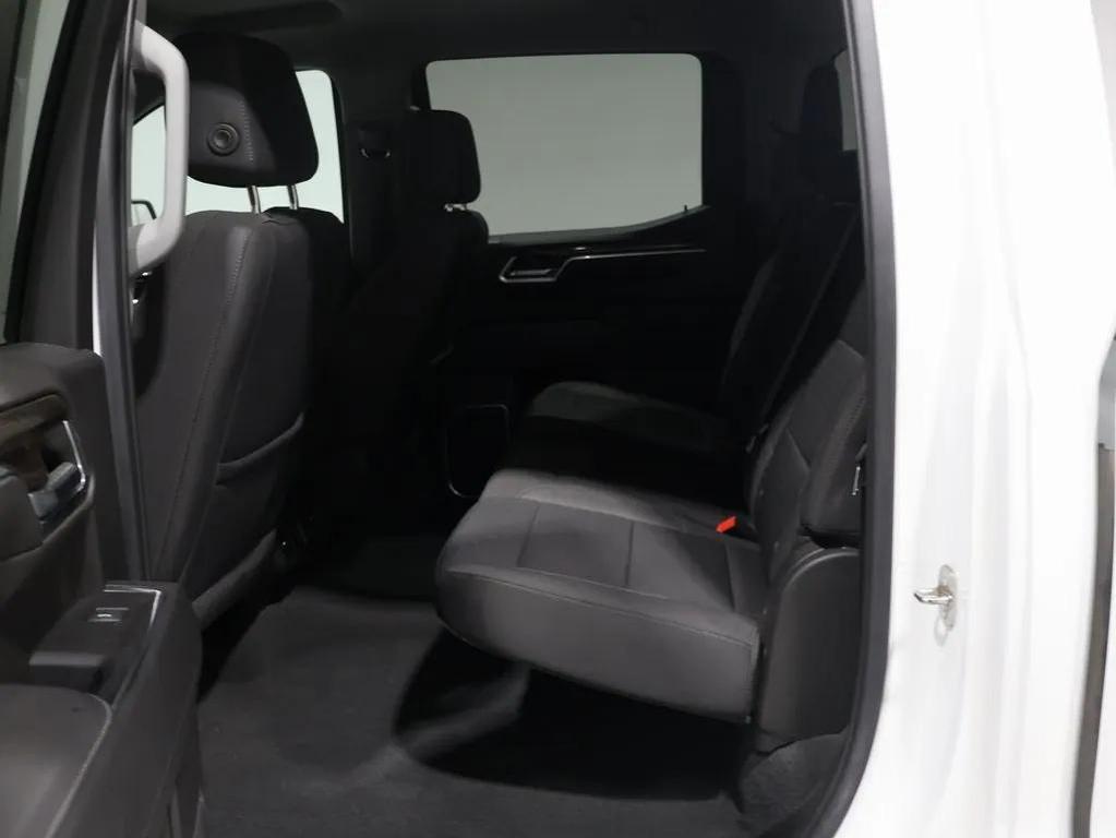 used 2023 Chevrolet Silverado 1500 car, priced at $32,998