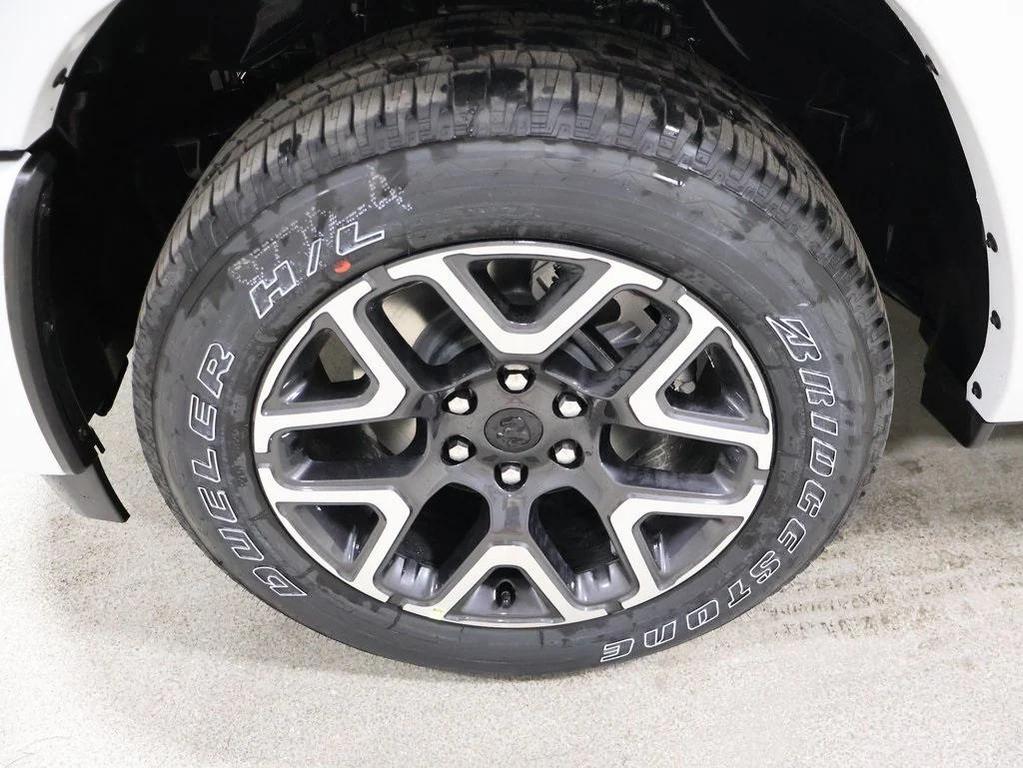 new 2025 Ram 1500 car, priced at $62,084