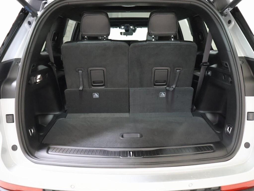 new 2025 Jeep Grand Cherokee L car, priced at $48,638