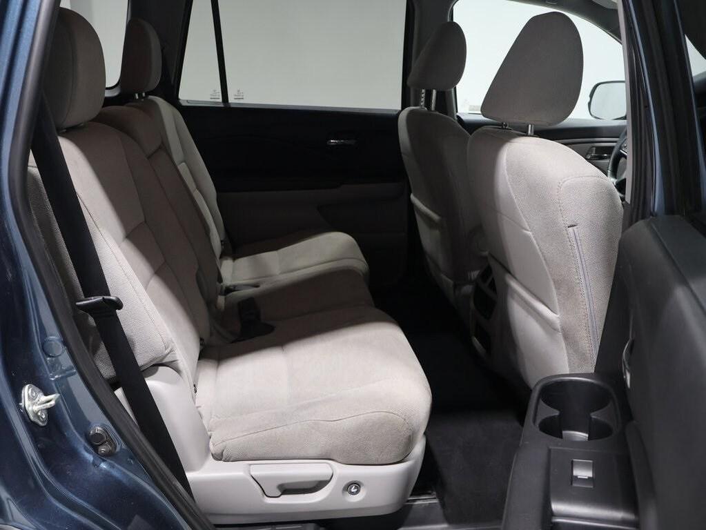 used 2021 Honda Pilot car, priced at $22,222
