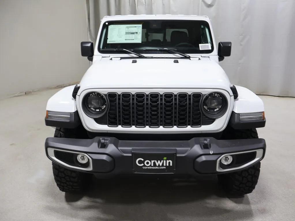new 2025 Jeep Gladiator car, priced at $52,385