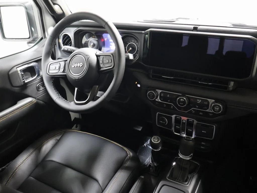 new 2025 Jeep Gladiator car, priced at $52,385