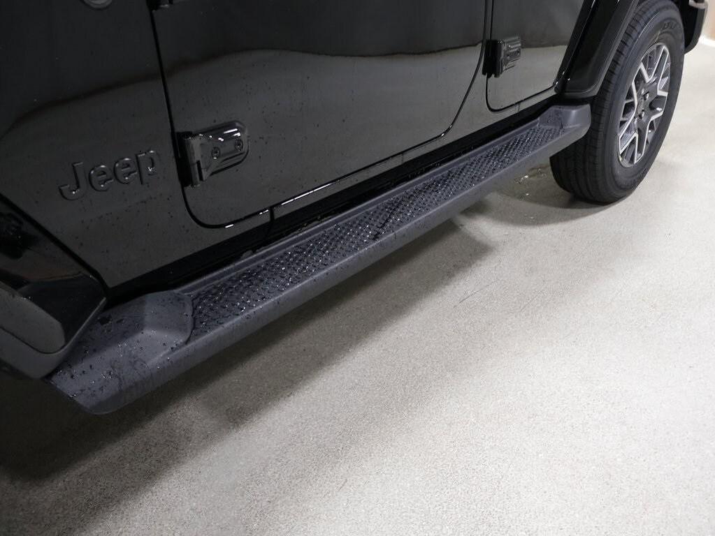 new 2025 Jeep Wrangler car, priced at $53,938