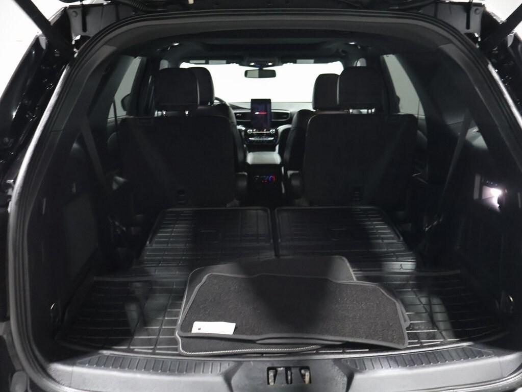 used 2022 Ford Explorer car, priced at $40,000