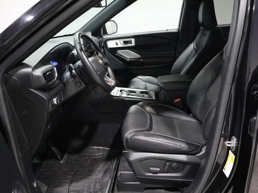 used 2022 Ford Explorer car, priced at $40,000