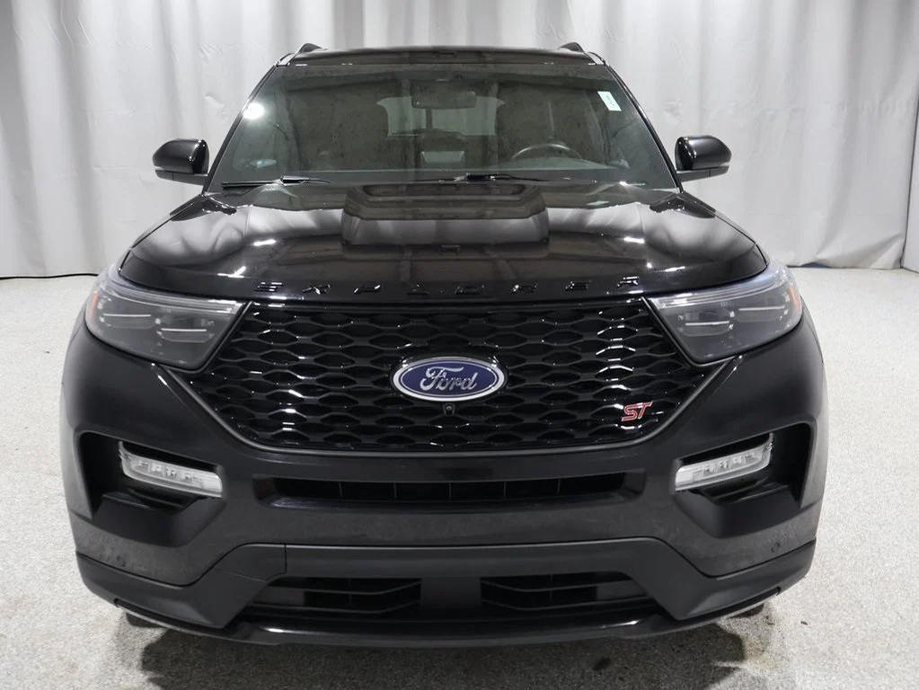 used 2022 Ford Explorer car, priced at $40,000