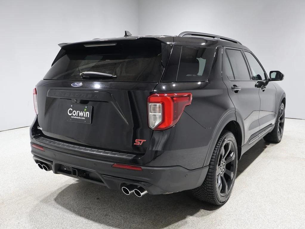 used 2022 Ford Explorer car, priced at $40,000