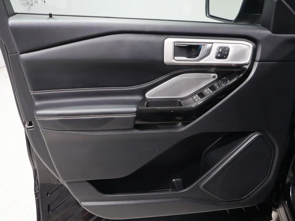 used 2022 Ford Explorer car, priced at $40,000