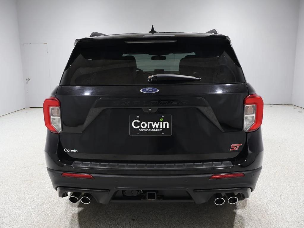 used 2022 Ford Explorer car, priced at $40,000
