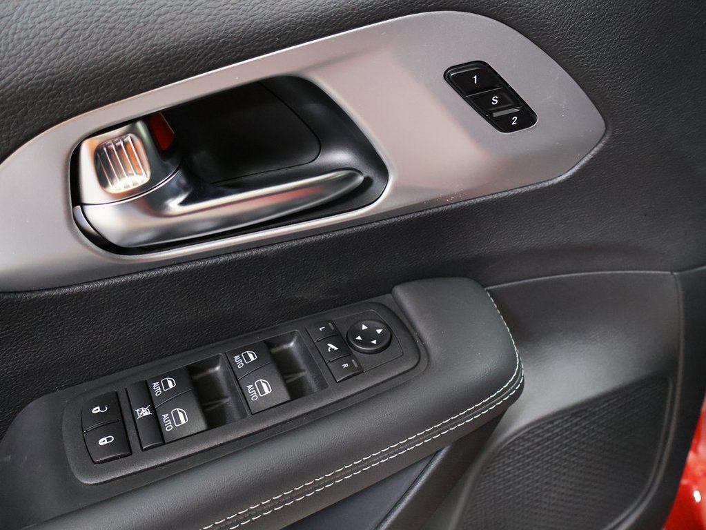 new 2026 Chrysler Pacifica car, priced at $56,115