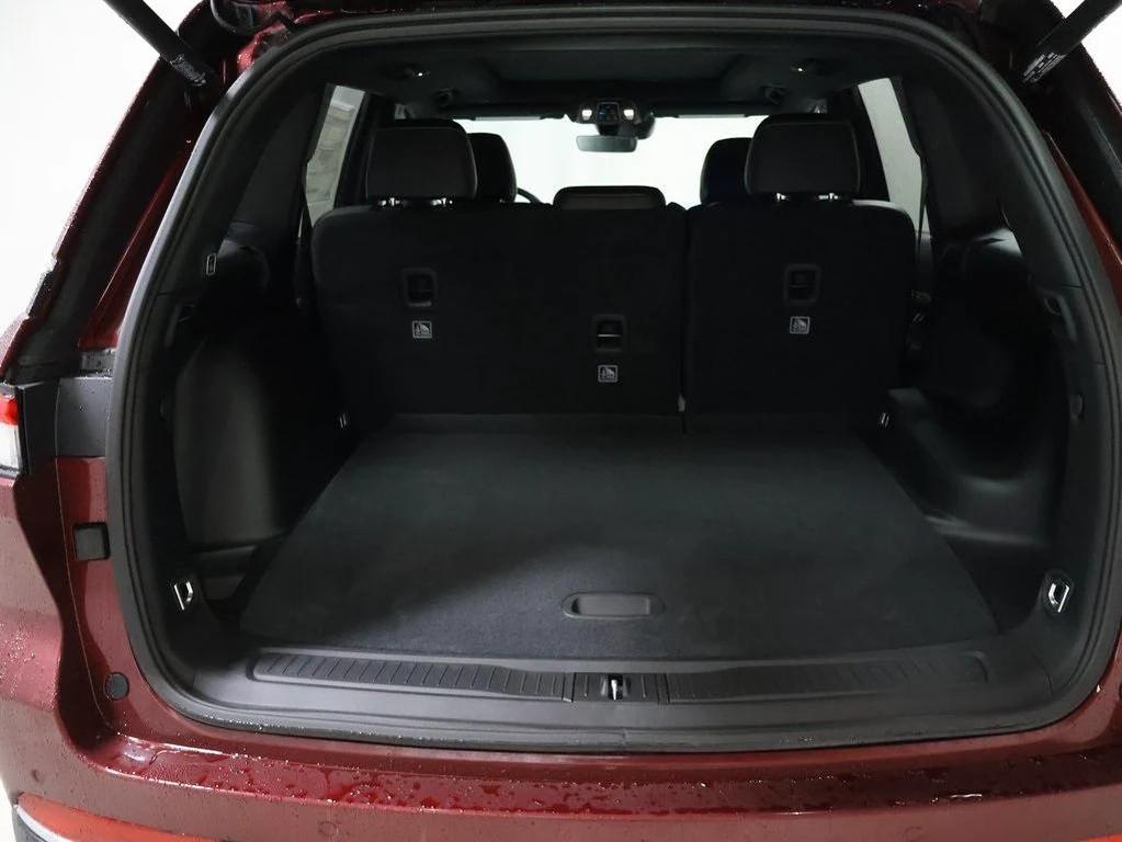 new 2025 Jeep Grand Cherokee car, priced at $43,259