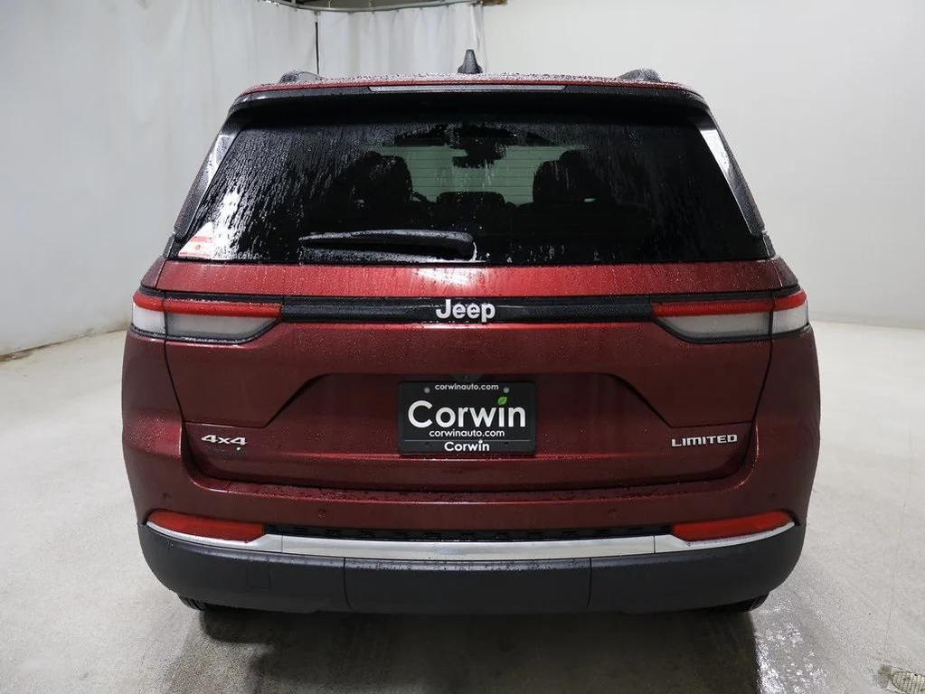 new 2025 Jeep Grand Cherokee car, priced at $43,259