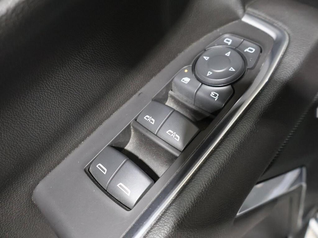 used 2023 GMC Sierra 1500 car, priced at $40,000