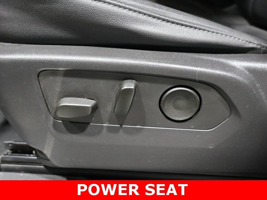 used 2023 GMC Sierra 1500 car, priced at $40,000