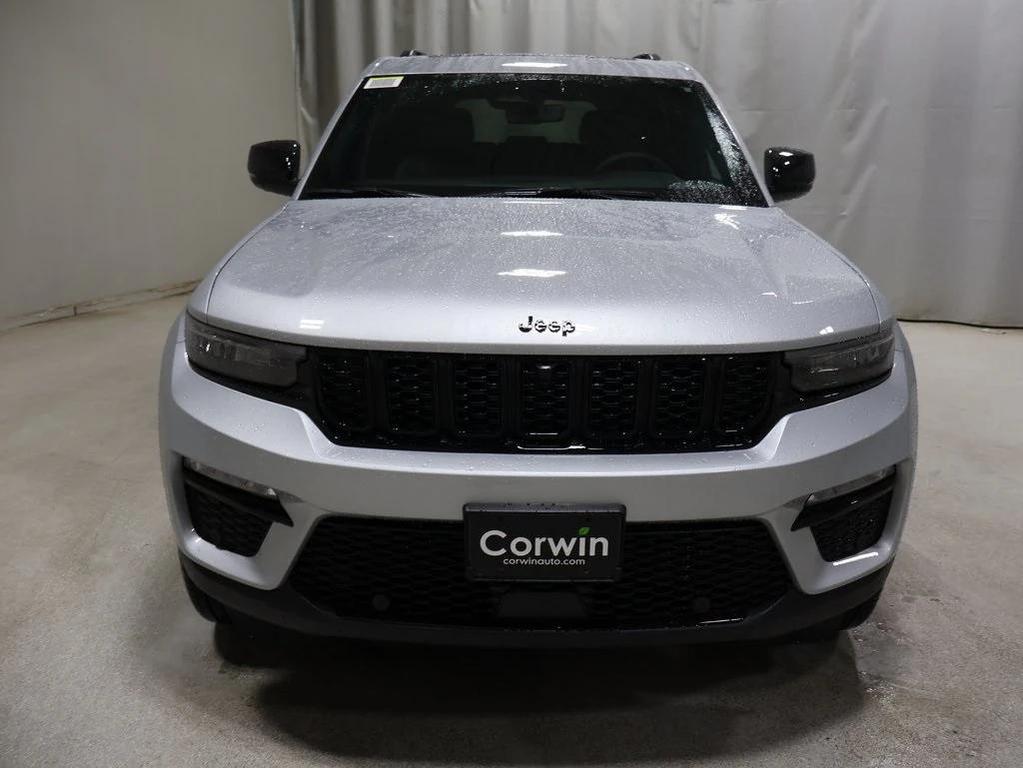 new 2025 Jeep Grand Cherokee car, priced at $50,439