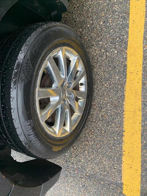 used 2014 Ford Edge car, priced at $8,000