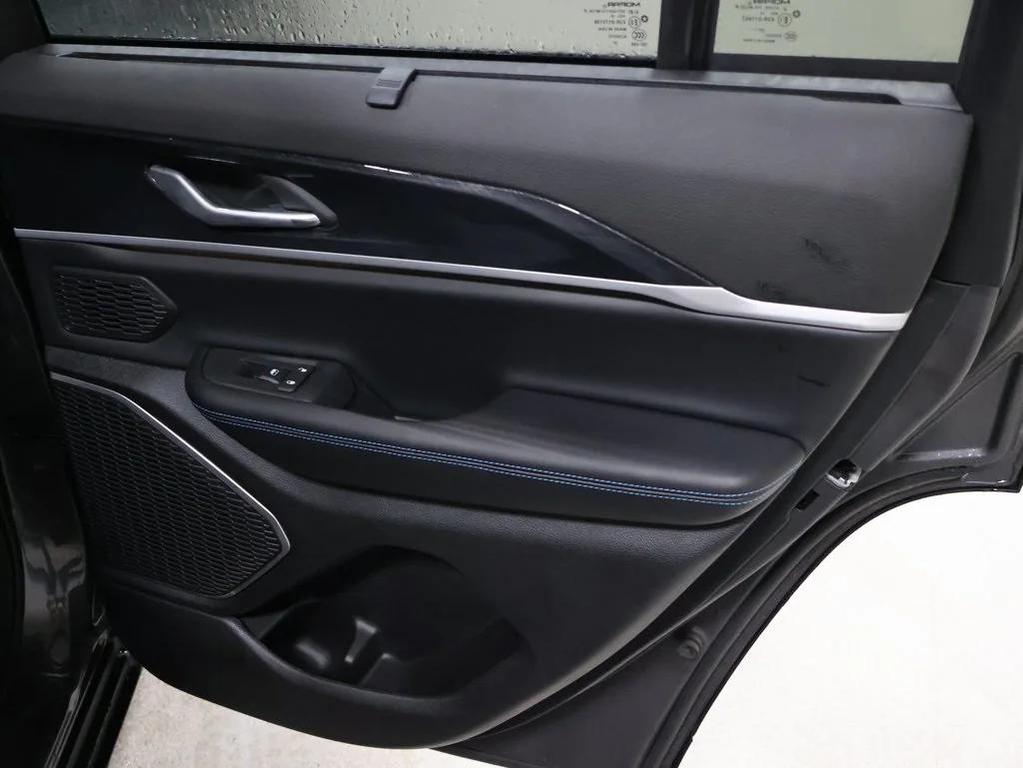 new 2025 Jeep Grand Cherokee 4xe car, priced at $64,447