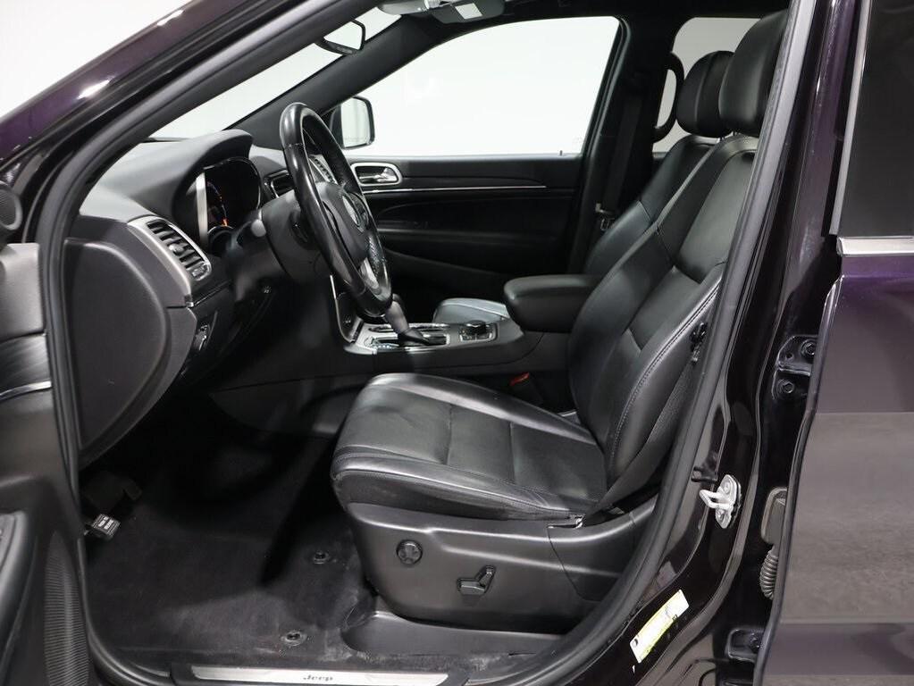 used 2020 Jeep Grand Cherokee car, priced at $14,000