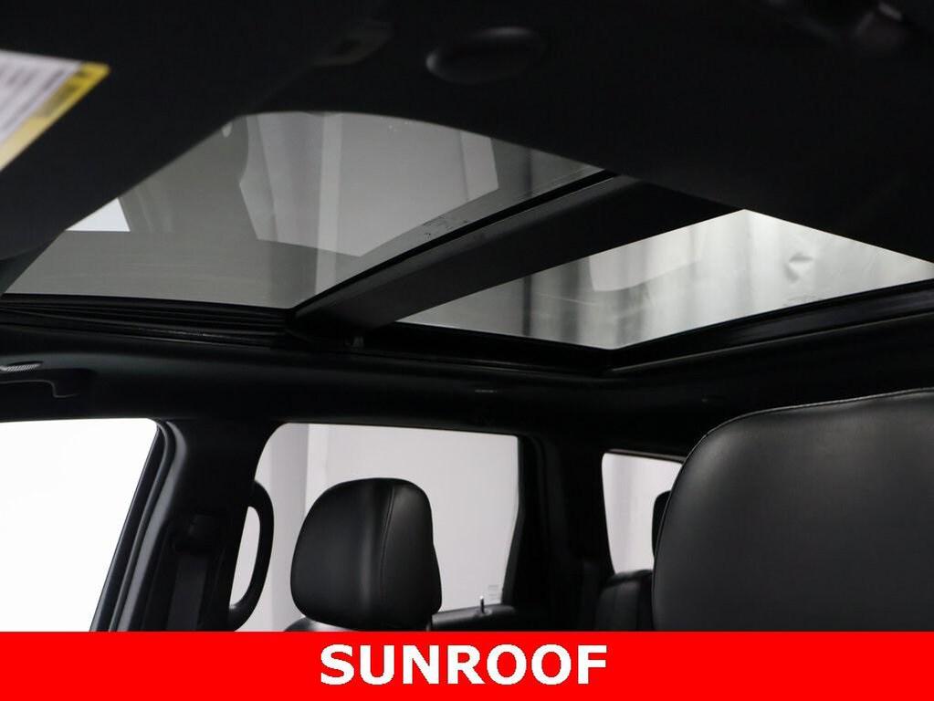 used 2020 Jeep Grand Cherokee car, priced at $14,000