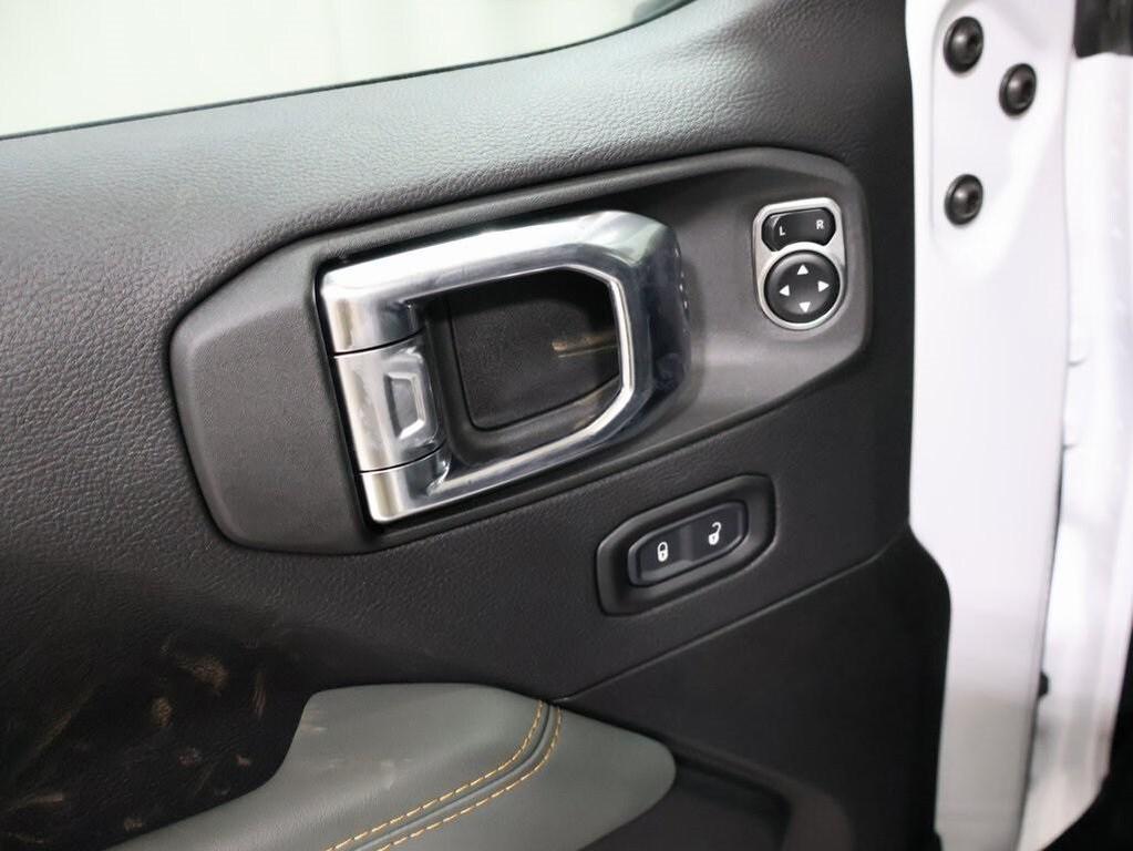 new 2025 Jeep Gladiator car, priced at $59,097