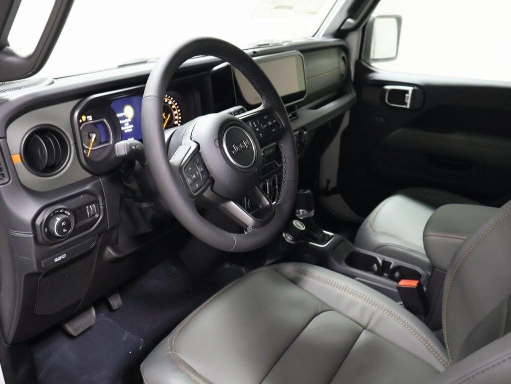 new 2025 Jeep Gladiator car, priced at $59,097