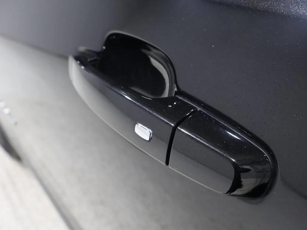 used 2023 GMC Acadia car, priced at $26,111