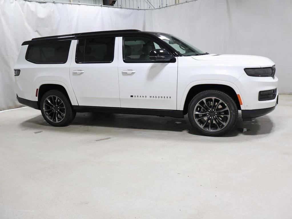 new 2025 Jeep Grand Wagoneer L car, priced at $105,552