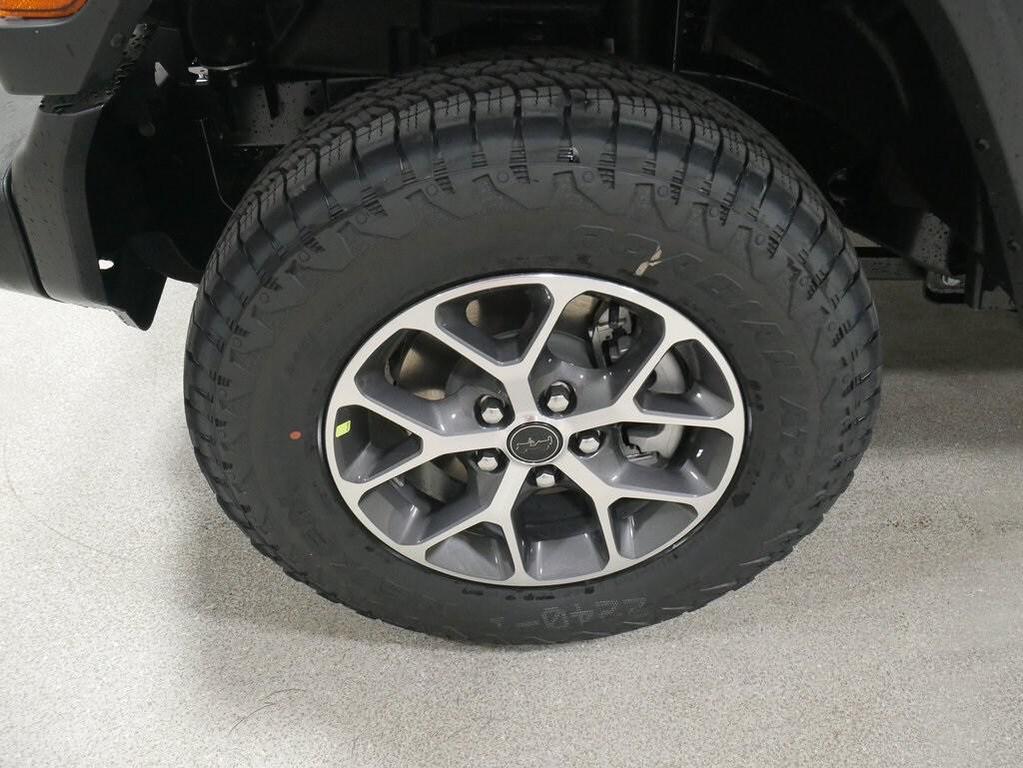 new 2025 Jeep Wrangler car, priced at $45,924