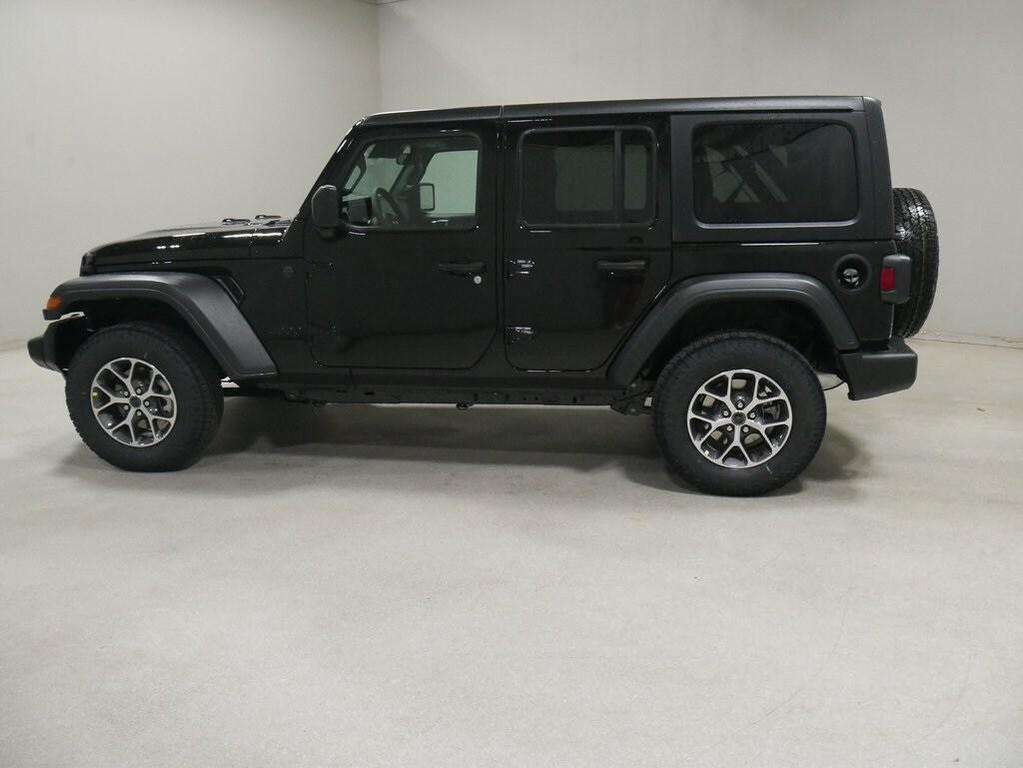 new 2025 Jeep Wrangler car, priced at $45,924