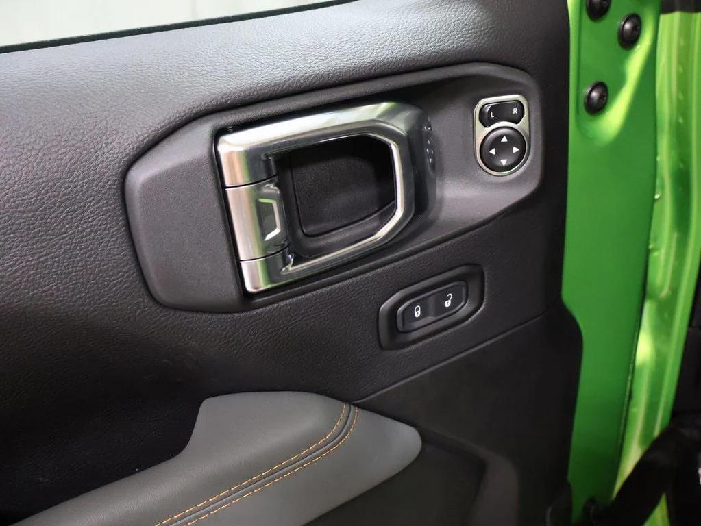 new 2025 Jeep Gladiator car, priced at $51,904