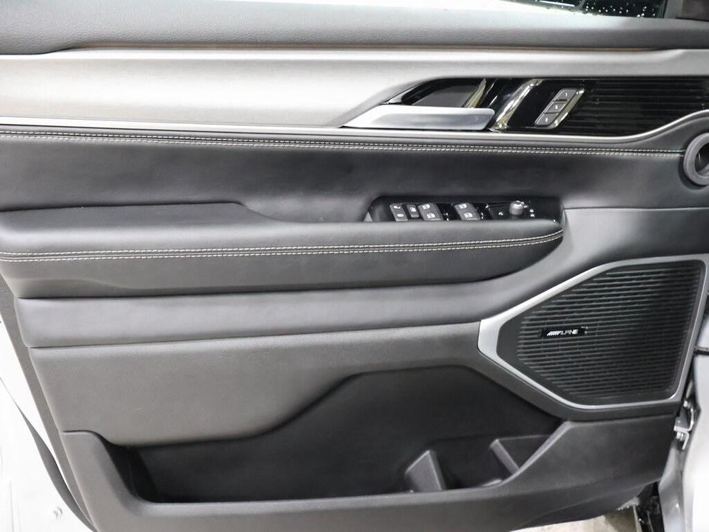 new 2025 Jeep Wagoneer car, priced at $76,013