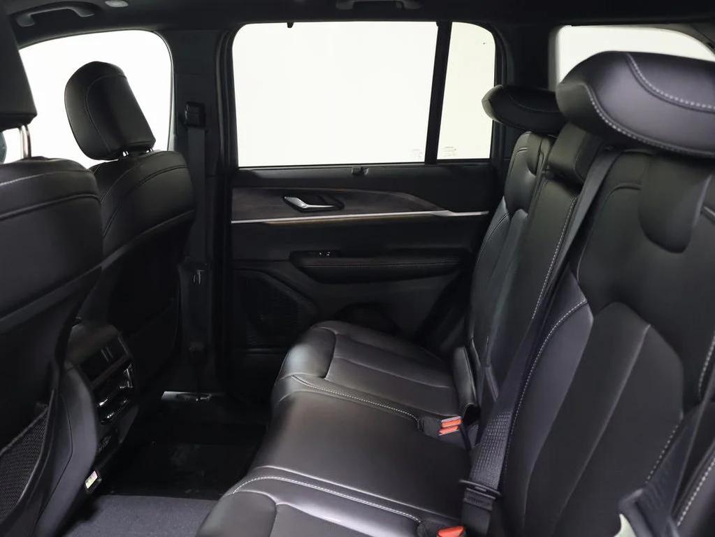 new 2025 Jeep Grand Cherokee car, priced at $49,446