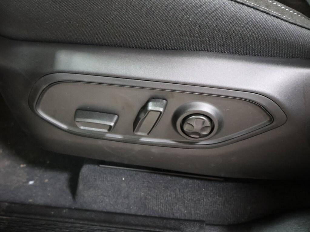 new 2025 Jeep Grand Cherokee car, priced at $39,920