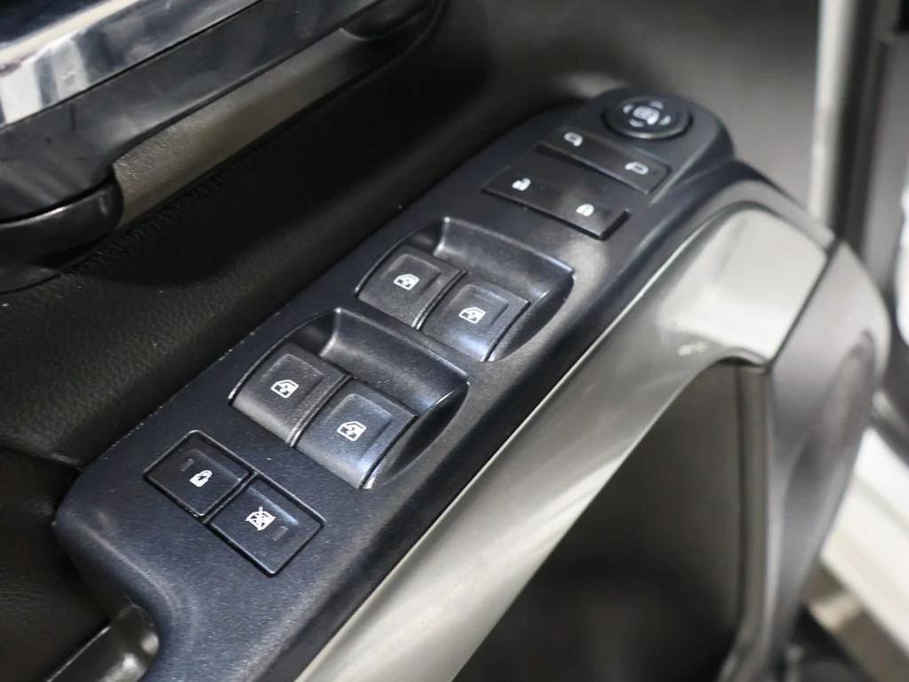 used 2018 Chevrolet Silverado 1500 car, priced at $19,250