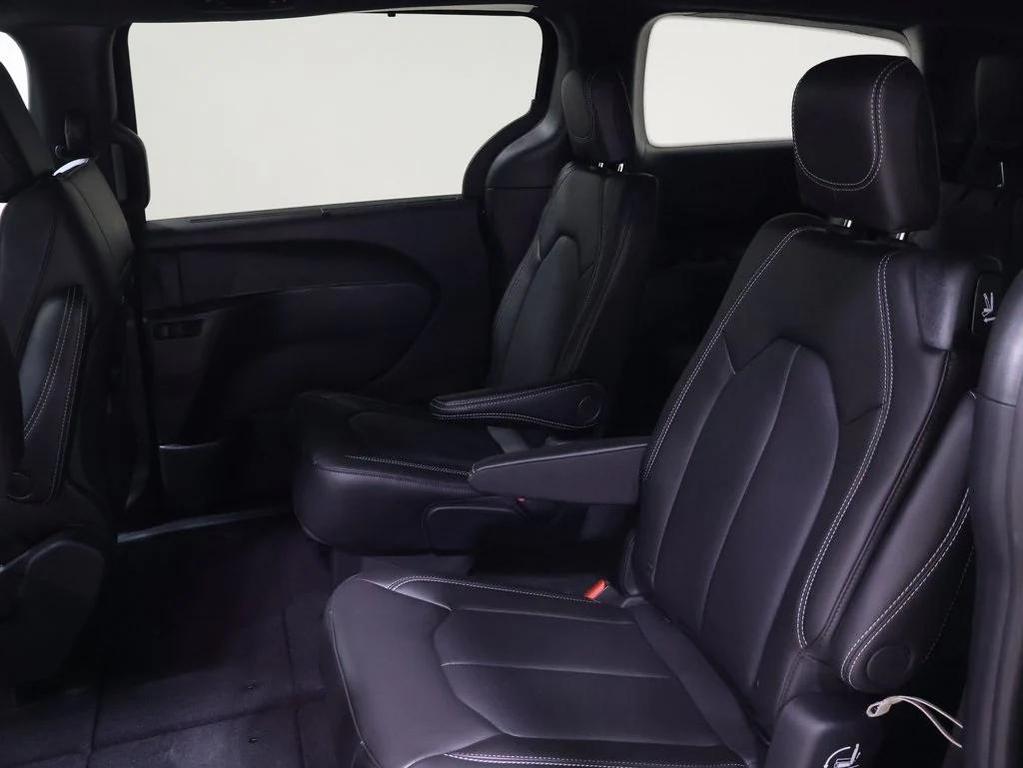 new 2026 Chrysler Pacifica car, priced at $43,479