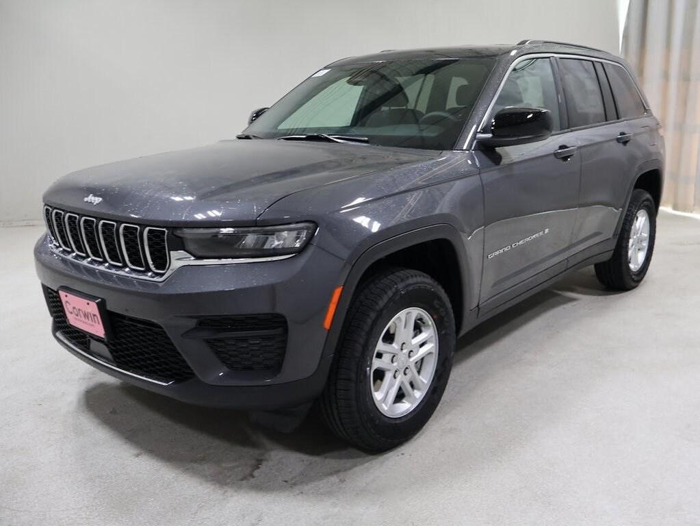 new 2025 Jeep Grand Cherokee car, priced at $38,433
