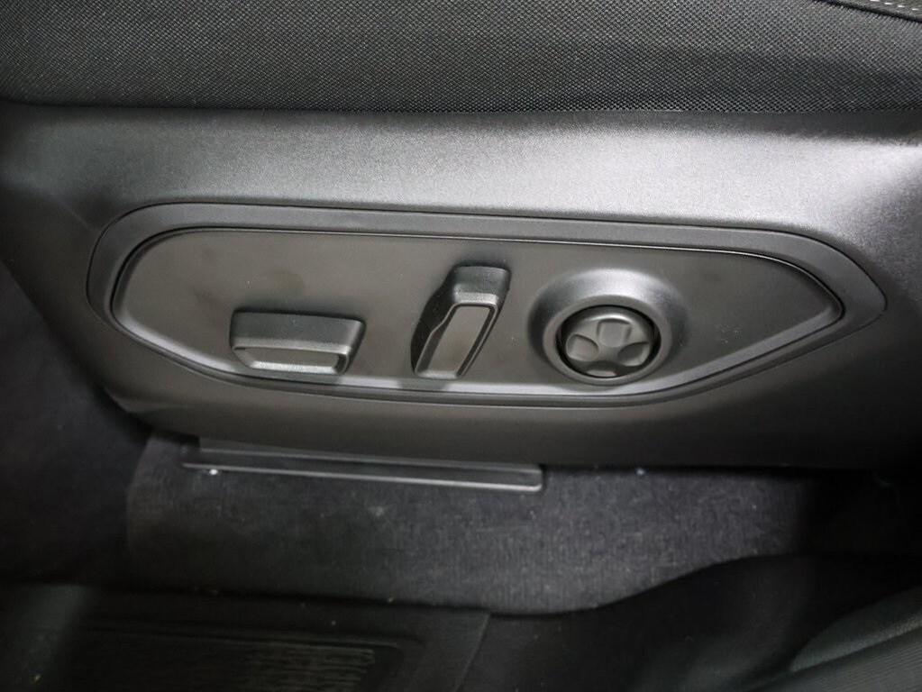 new 2025 Jeep Grand Cherokee car, priced at $38,433