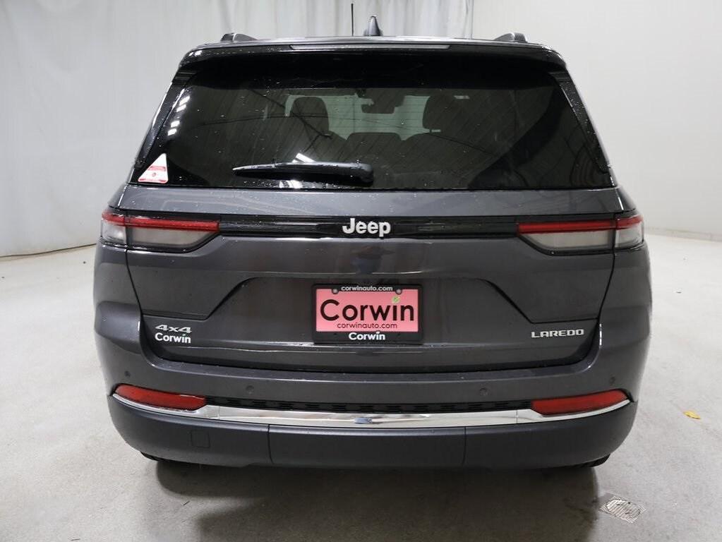 new 2025 Jeep Grand Cherokee car, priced at $38,433